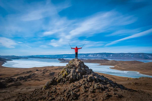Traveler Man Wear Red Clothes Raising Arm Standing Mountain Daytime — Stock Photo, Image
