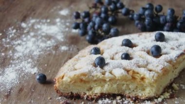 Taze pişmiş içiniz rahat elmalı turta