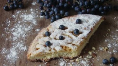 Taze pişmiş içiniz rahat elmalı turta