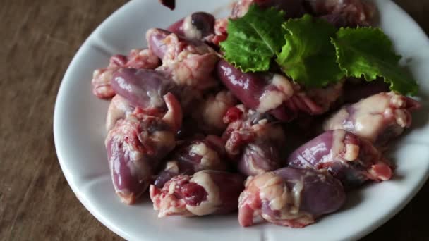 Coeurs de poulet cru frais — Video