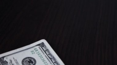 düşen para yakın çekim