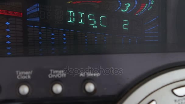 Ejecución de código de tiempo en un reproductor de CD o MP 3 — Vídeo de stock