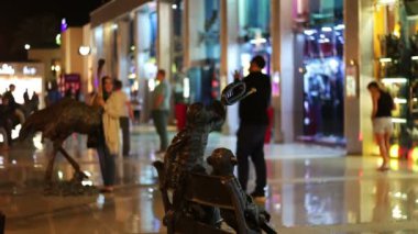 Mısır, South Sinai, Sharm El Sheikh, 28 Kasım 2016: güzel mağazası. Soho Meydanı. Mağaza Soho Square, Sharm El Sheikh, Mısır üzerinde Asya mallar ile.