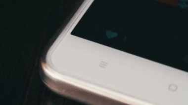 Sosyal ağ smartphone cep telefonu ile düğmesi gibi