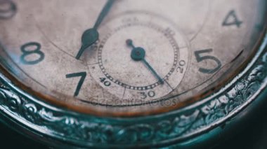 Portre bir vintage saat mekanizması çalışma