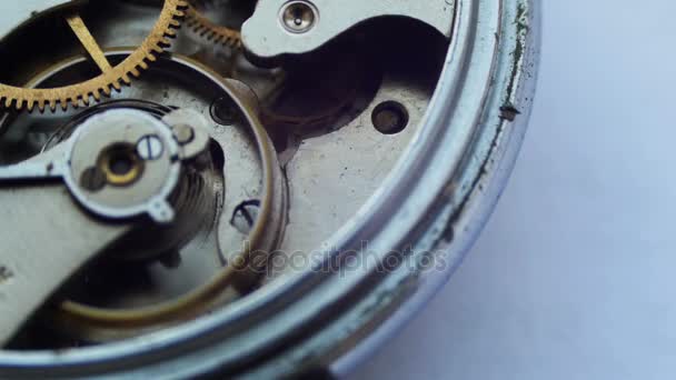 Detailní záběr mechanismu vnitřní hodiny — Stock video