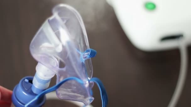 Astma Mask för nebulisatorn ångande, — Stockvideo