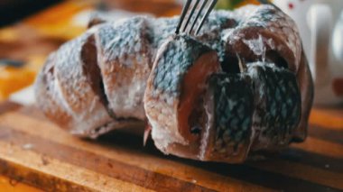 Dondurulmuş balık ev mutfak parçaları