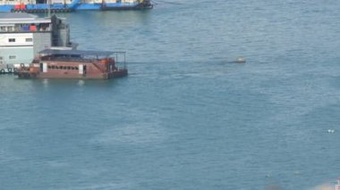 Pattaya, Tayland - 7 Şubat 2018: Körfez Güney Çin Denizi Pattaya görünümü. Çeşitli gemi deniz koyda hazır.