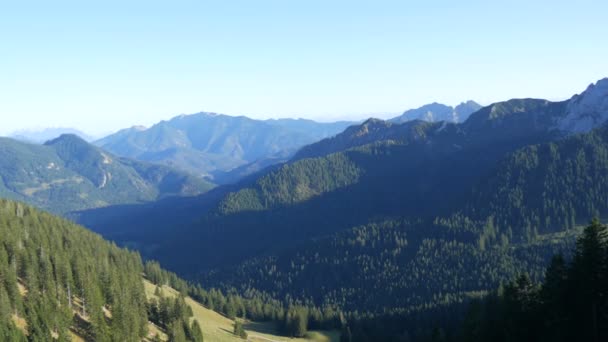 Nádherný pohled na Bavorské Alpy v Německu — Stock video