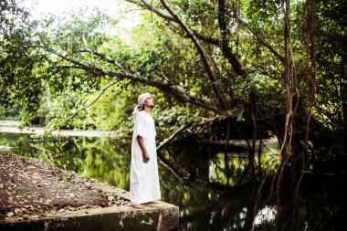 Tatlı Arap adam portresi 