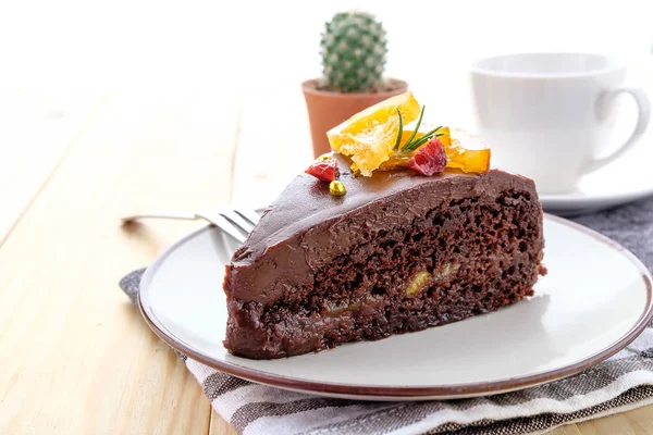 Lezzetli çikolatalı pasta plaka