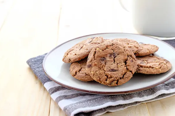 Çikolatalı fındıklı kurabiye