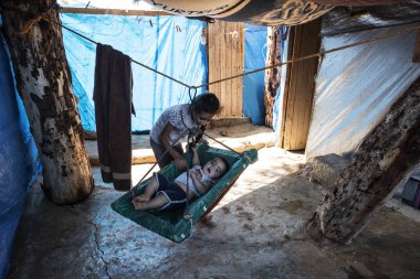 insanların gayri resmi mülteci kampında