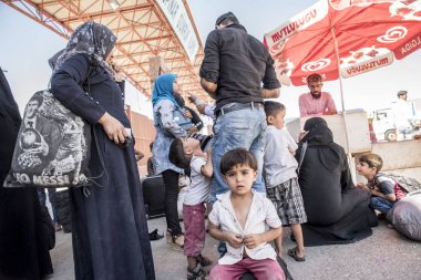 Suriyeli mülteciler Türkiye girme