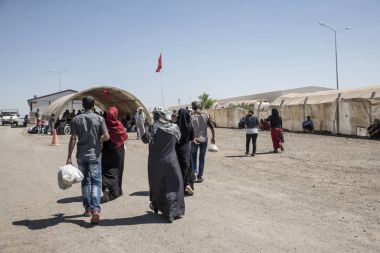 Türkiye'de Suriye insanlar için mülteci kampı. 7 Eylül 2017. Suruç, Türkiye