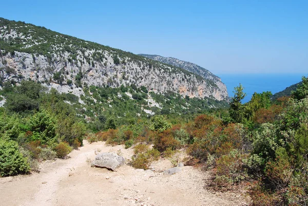 Landscape view seen during the treeking way to Cala Goloritze' — Stockfoto