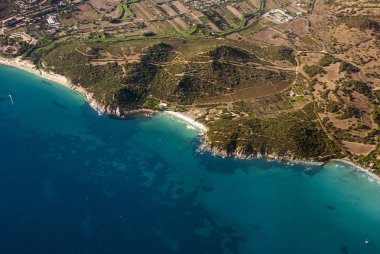 Aereal görünümü doğa Calamosca Hill Cagliari, İtalya