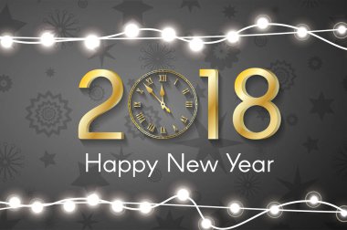  Siyah arka plan üzerine altın yeni yıl 2018 kavramı ile gerçekçi Noel ışıkları. Tebrik kartı illüstrasyon altın numaraları ve vintage saat