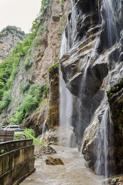 Cachoeira Chegem Cáucaso Rússia — Fotografia de Stock