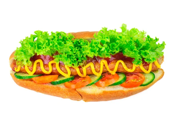 Hot Dog mit Wurst, Salat, Tomate, Gurke, Ketchup und Senf auf weißem Hintergrund. — Stockfoto
