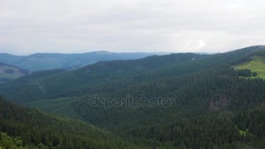 Karpat Dağları, Chornogora ridge üstten görüntülemek