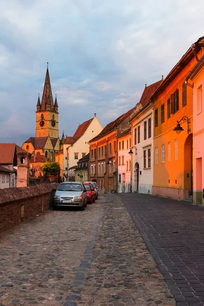 Vue Sur Ancienne Rue Médiévale Cathédrale Luthérienne Sibiu Coucher Soleil — Photo