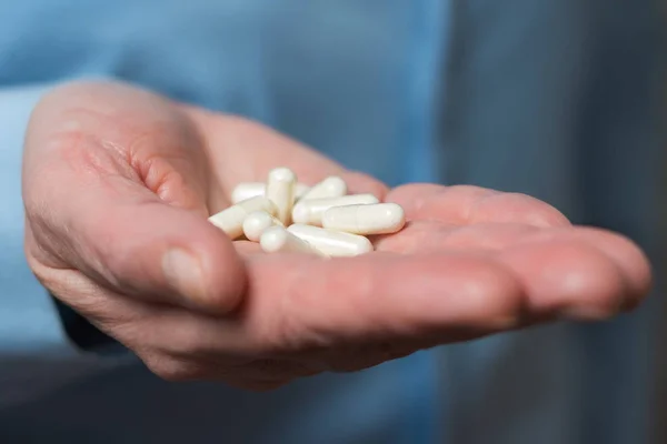 Witte Medicatie Capsules Van Glucosamine Gezonde Supplement Pillen Hand Van — Stockfoto
