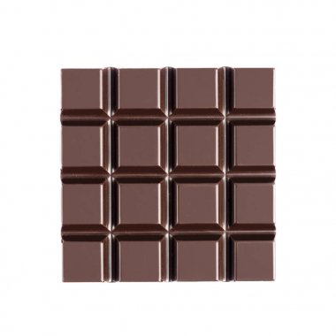 Beyaz arka plan üzerinde izole acı, koyu çikolata bar şeklinde kare, yukarı, en iyi görünümü Kapat.