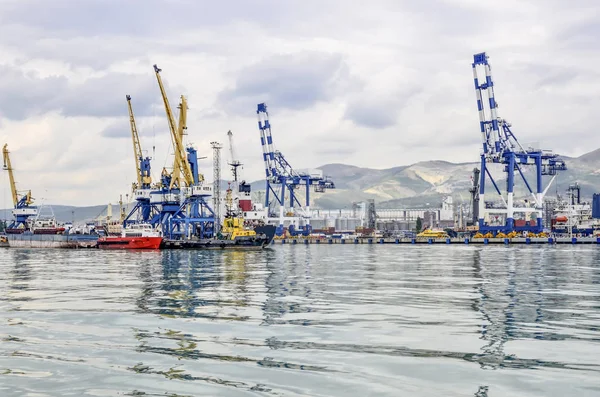 Panorama van de zeehaven. — Stockfoto