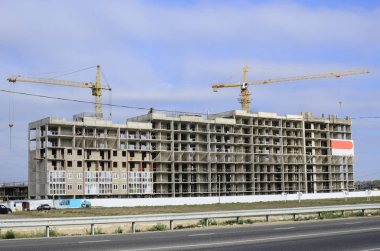 Yapım aşamasında konut kompleksi.