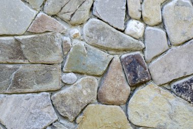 Kaba klastik yapının arka planı tortu çakıl taşlarından