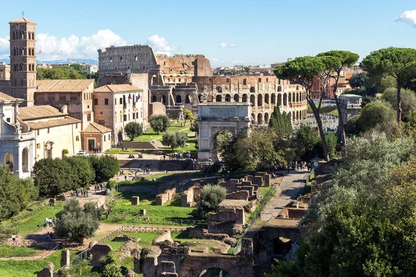 Rovine del colosseo di Roma — Foto Stock