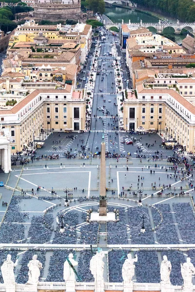 著名圣彼得广场梵蒂冈和空中视图中 — 图库照片
