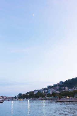 Budva eski kasaba bulutlu gökyüzü