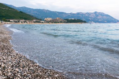 Budva eski kasaba bulutlu gökyüzü