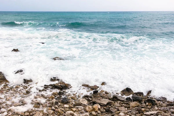 Vyn över havet i gamla stan i budva — Stockfoto