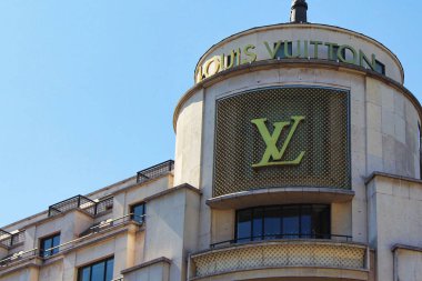 Paris, Fransa - 10 Eylül 2015: Louis vuitton