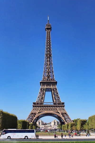 Widok na Wieżę Eiffla — Zdjęcie stockowe
