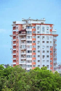 Uzun boylu chisinau şehirde bina göster