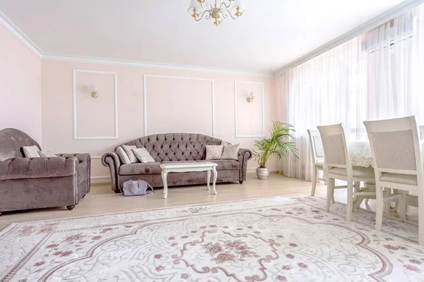 Apartamento branco design de interiores — Fotografia de Stock