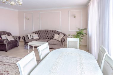 Beyaz daire iç tasarım