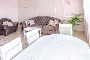 Beyaz daire iç tasarım