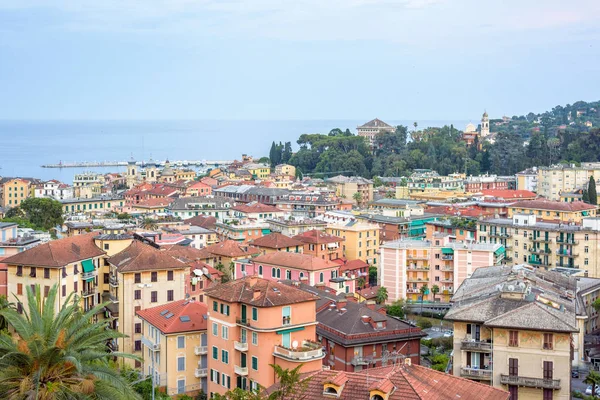 Vackra solnedgången till Santa Margherita Ligure staden och havet — Stockfoto