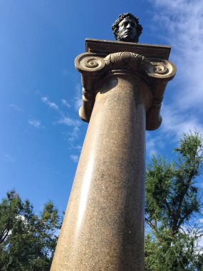 Alexander Puskin heykeli