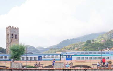 Monterosso, İtalya - 25 Haziran 2016: Tren istasyonu Monterosso
