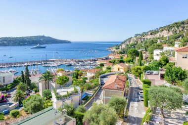 Gün ışığından yararlanma görünümüne şehir binaları, bağlantı noktası