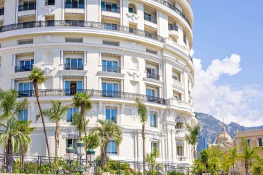 Şekil otel Cephe Süsleme ile Binası yuvarlamak için gün ışığından yararlanma görünümü