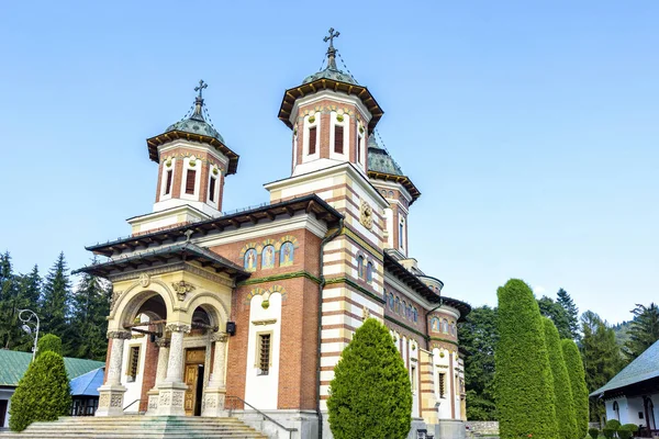 Денне світло боковим видом на Православній церкві монастир Синая — стокове фото