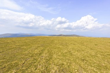 Gün ışığından yararlanma pitoresk görünümüne rocky Dağları